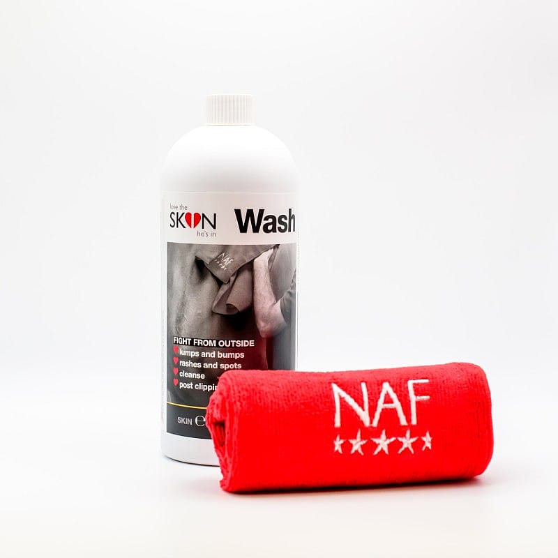 NAF Love The Skin He’s In Skin Wash – Verzachtende verzorging voor de paardenhuid 1 liter