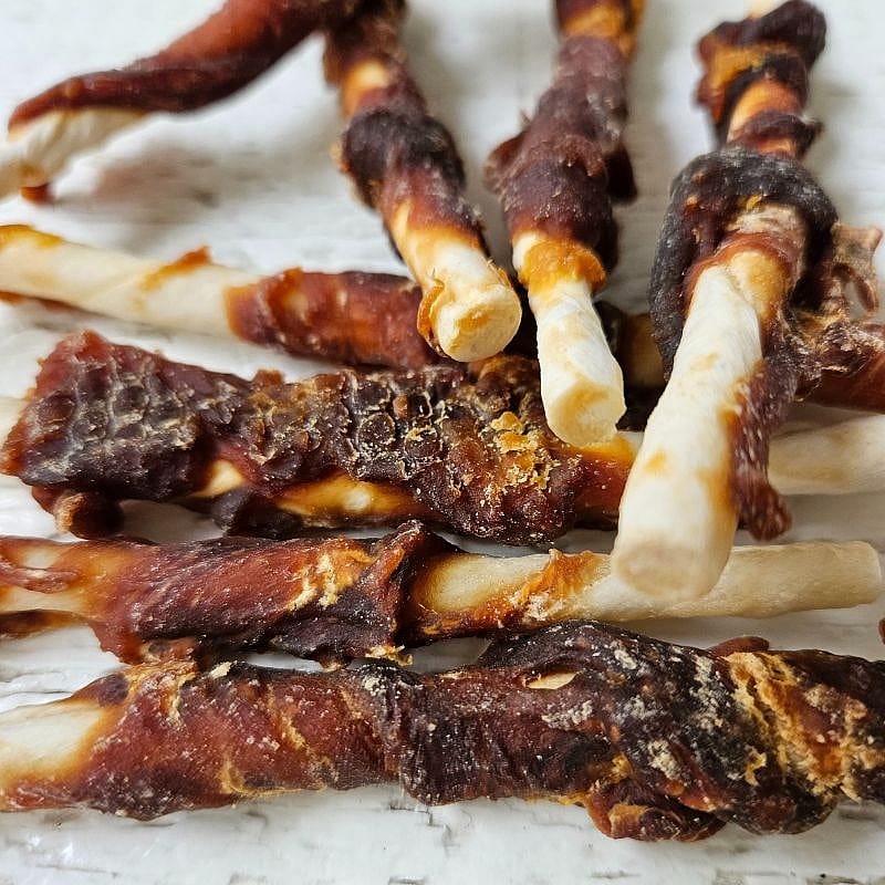 Dierapotheker Rollsticks Wit Buffelhuid met Eend 13 cm 8 stuks