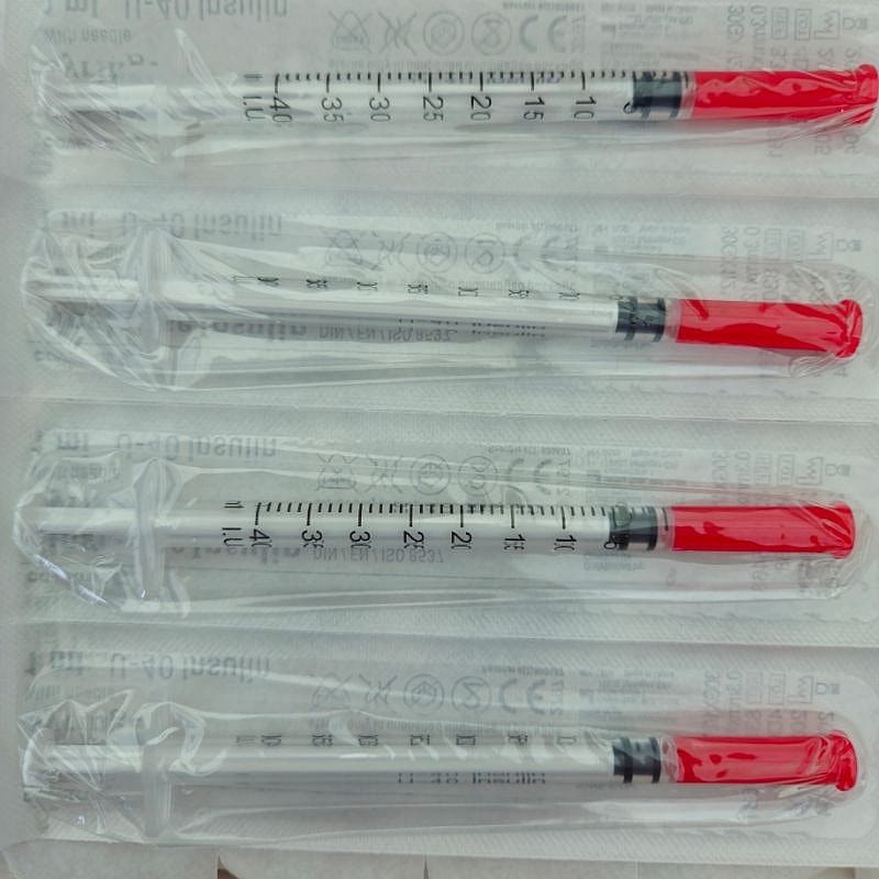 Insuline spuitjes met injectienaald, voor éénmalig gebruik 1 ml U-40 Hond Kat 100 stuks