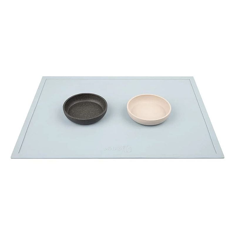 District 70 SERVE Placemat Hond Kat Ice Blue
